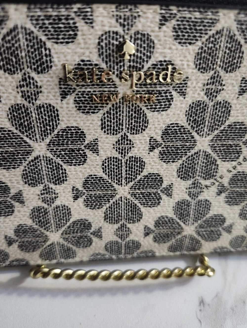 Kate Spade Lucy Spade Flower Small